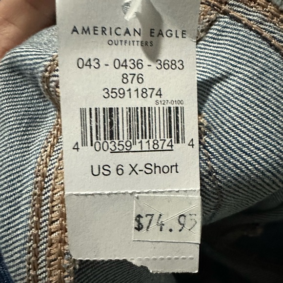 NWT American Eagle , size 6 Xshort jeans. - Picture 3 of 3